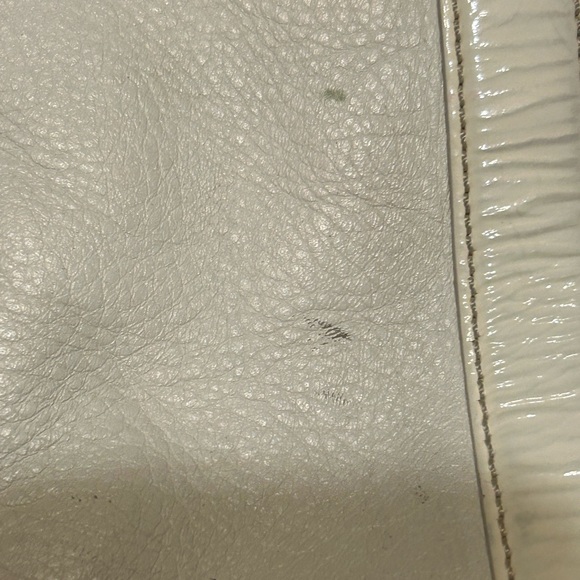 Coach ivory large purse/tote - Picture 4 of 7